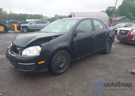 2009 Volkswagen Jetta S z USA, uszkodzony, nr VIN 3VWJM71K09M165670